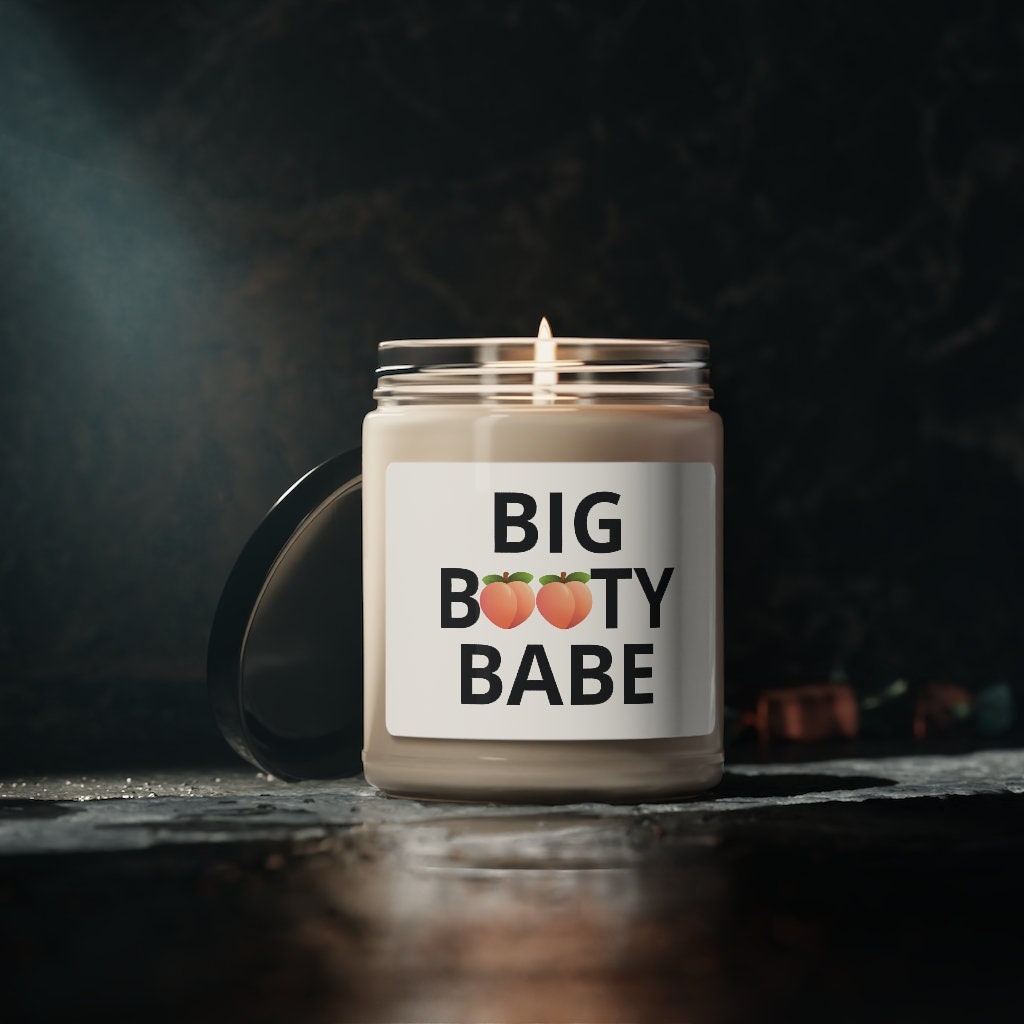 Big Booty Babe Peach Big Butt Scented Soy Candle, 9oz